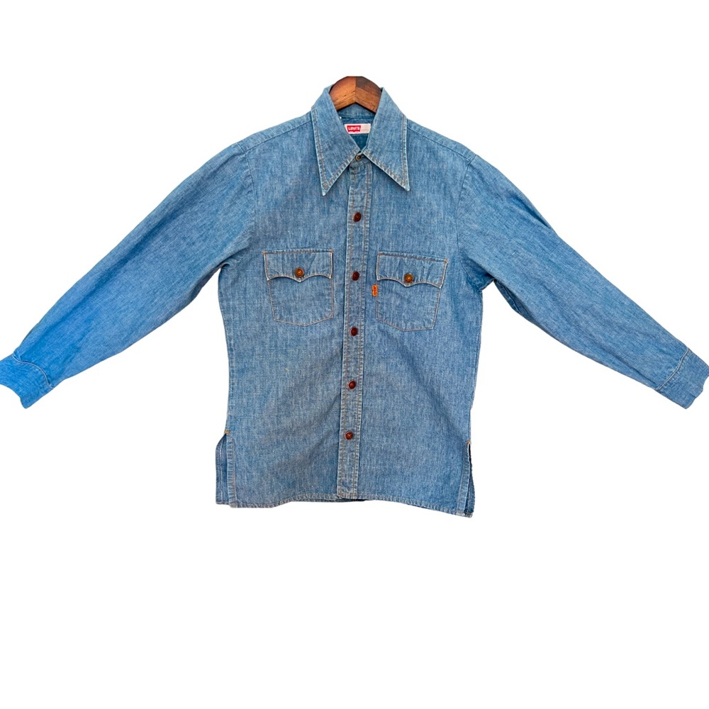 Vintage Levi’s Orange Tab Denim Riveted Button Up🧡